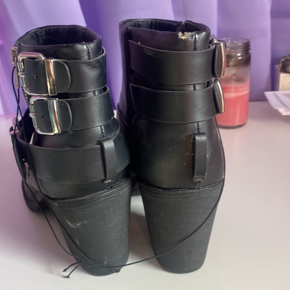 Booties - Picture 4 of 4